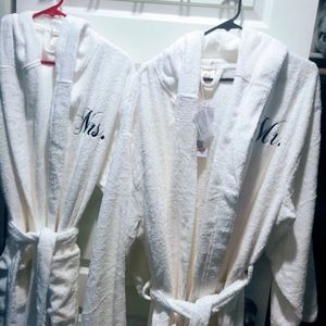 Couple's Terry Cotton Robe Spa Bathrobe Set - Mr & Mrs embroidered set